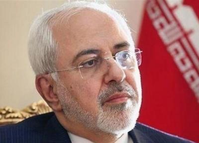 ظریف وارد باکو شد؛ آغوش باز ایران برای گفت وگو با همسایگان