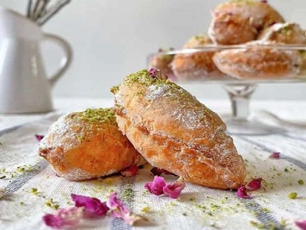 طرز تهیه قطاب کرمانی بدون تخم مرغ