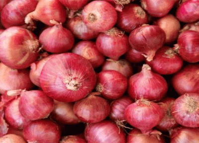 با خوردن پیاز با این بیماری ها مقابله کنید